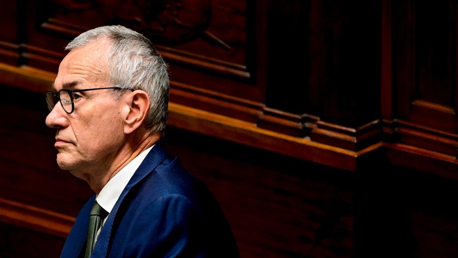 Le ministre Vandenbroucke justifie la réorganisation des cliniques du sein